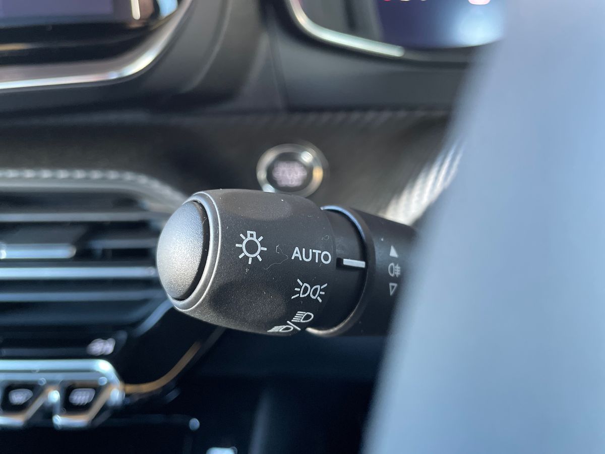 Used Peugeot 2008 2025 for sale - 76079087: Photo 37