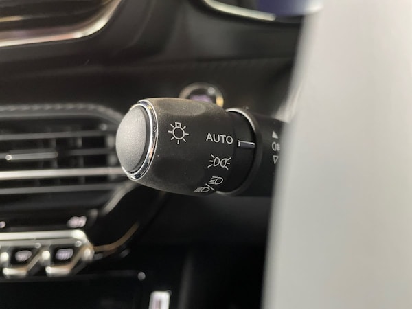 Used Peugeot 2008 2024 for sale - 76168663: Photo 38