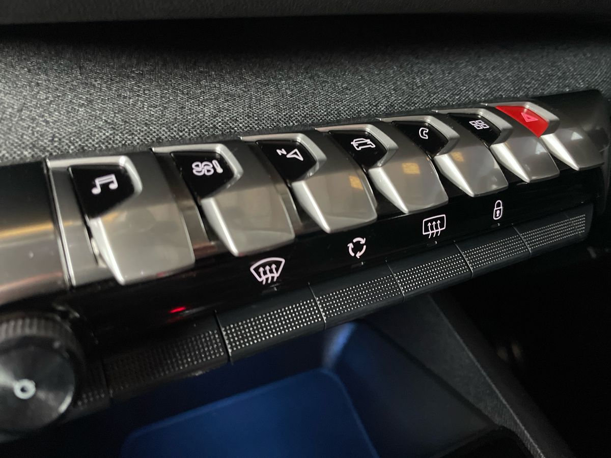 Used Peugeot 3008 2022 for sale - 77889994: Photo 39