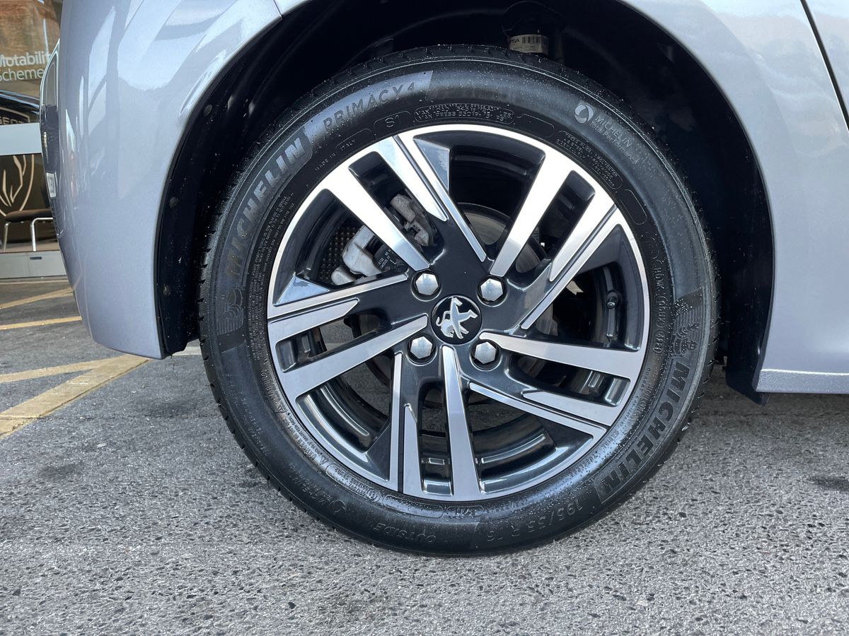 Used Peugeot 208 2021 for sale - 77134018: Photo 11