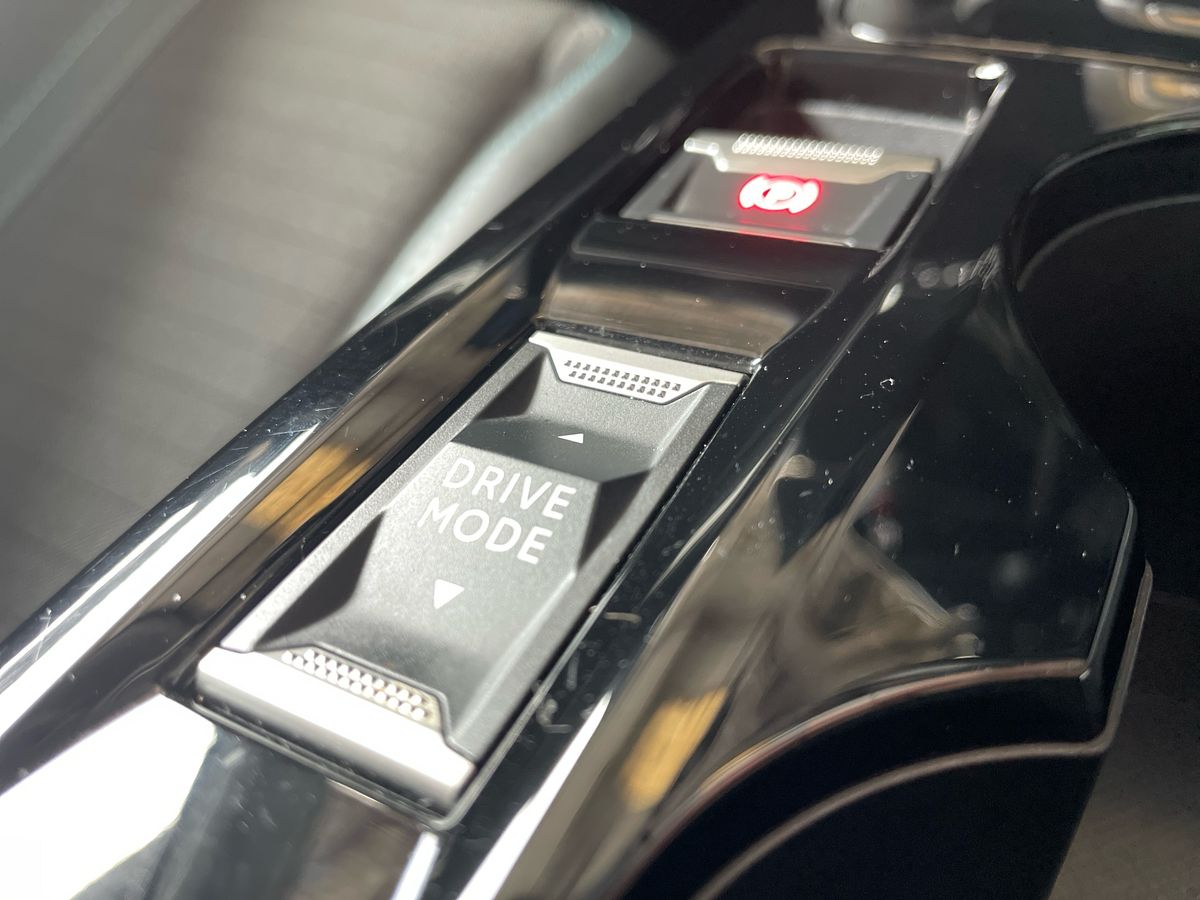 Used Peugeot 208 2020 for sale - 77640694: Photo 37