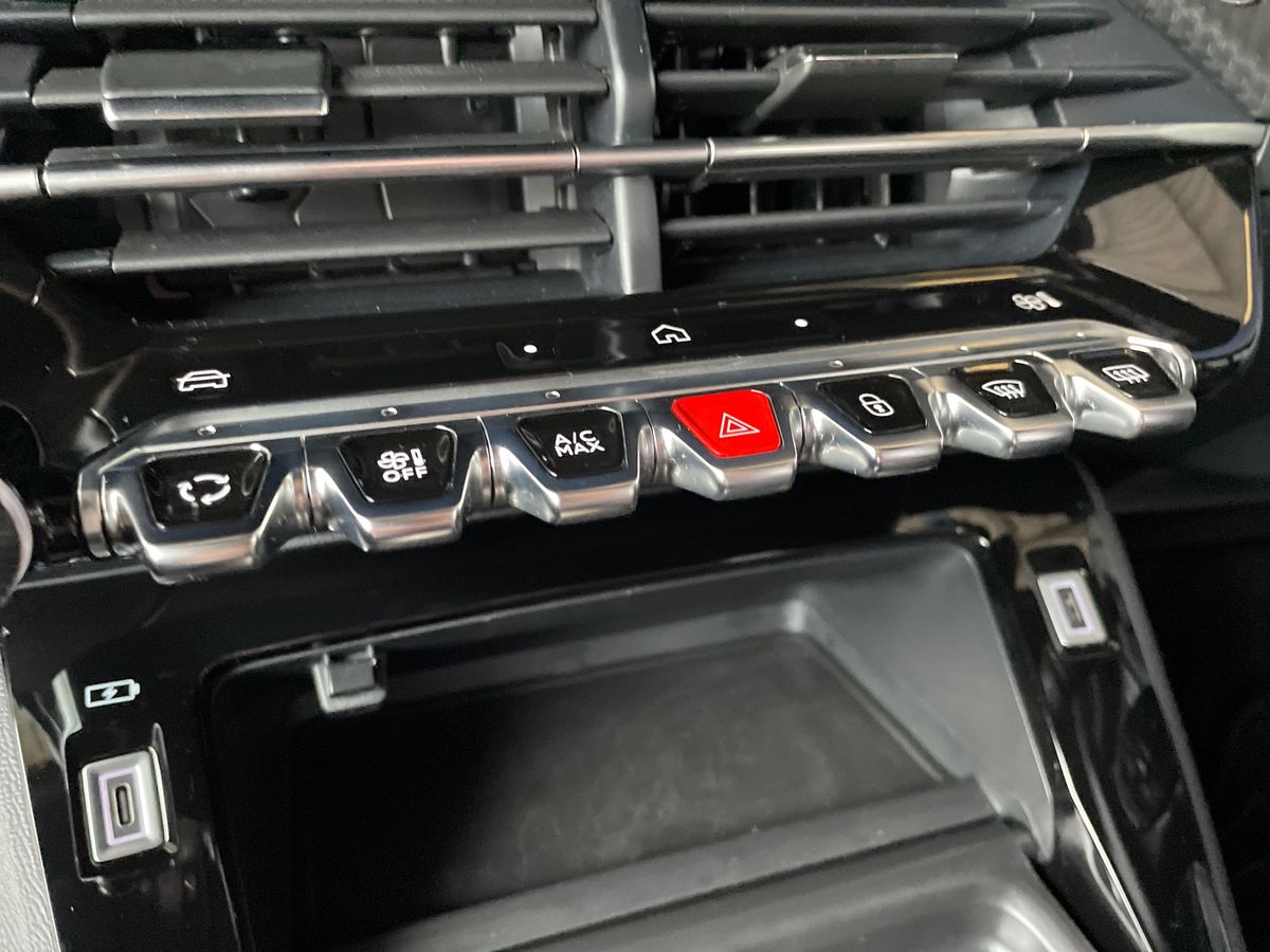 Used Peugeot 2008 2024 for sale - 77393472: Photo 41