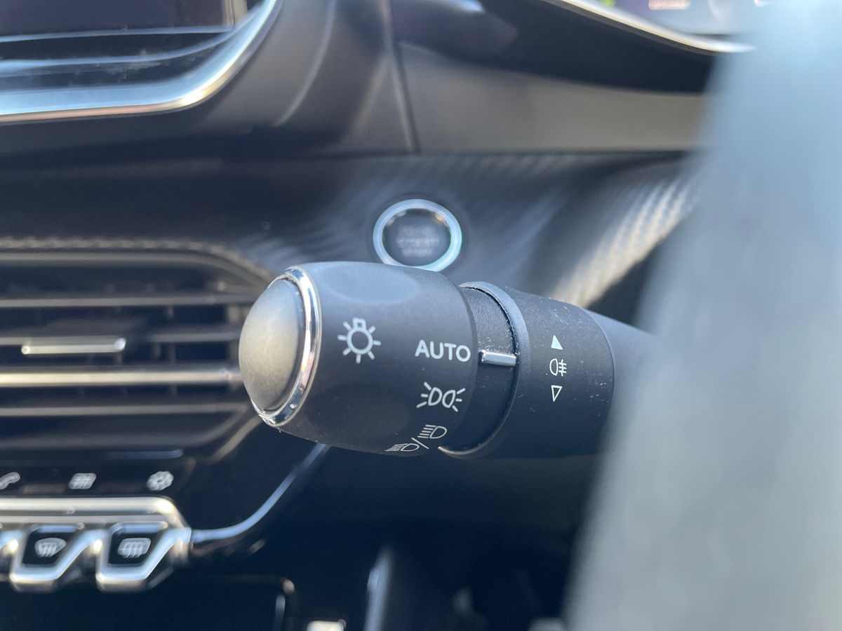 Used Peugeot 208 2022 for sale - 76873675: Photo 37