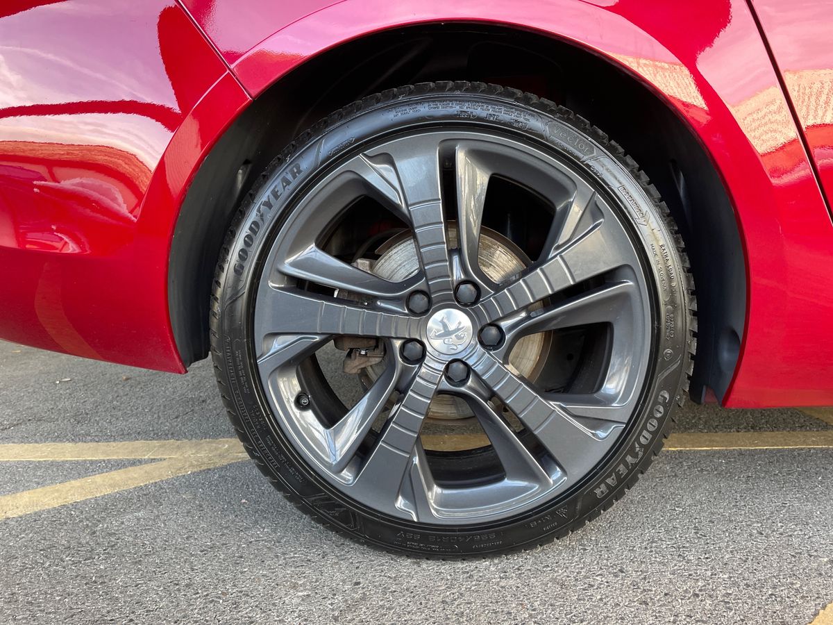 Used Peugeot 308 2017 for sale - 76350817: Photo 11