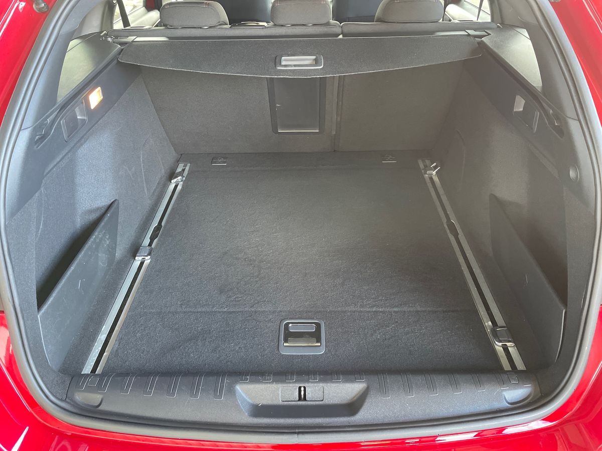 Used Peugeot 308 2017 for sale - 76350817: Photo 17