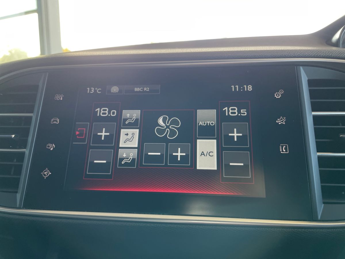 Used Peugeot 308 2017 for sale - 76350817: Photo 26