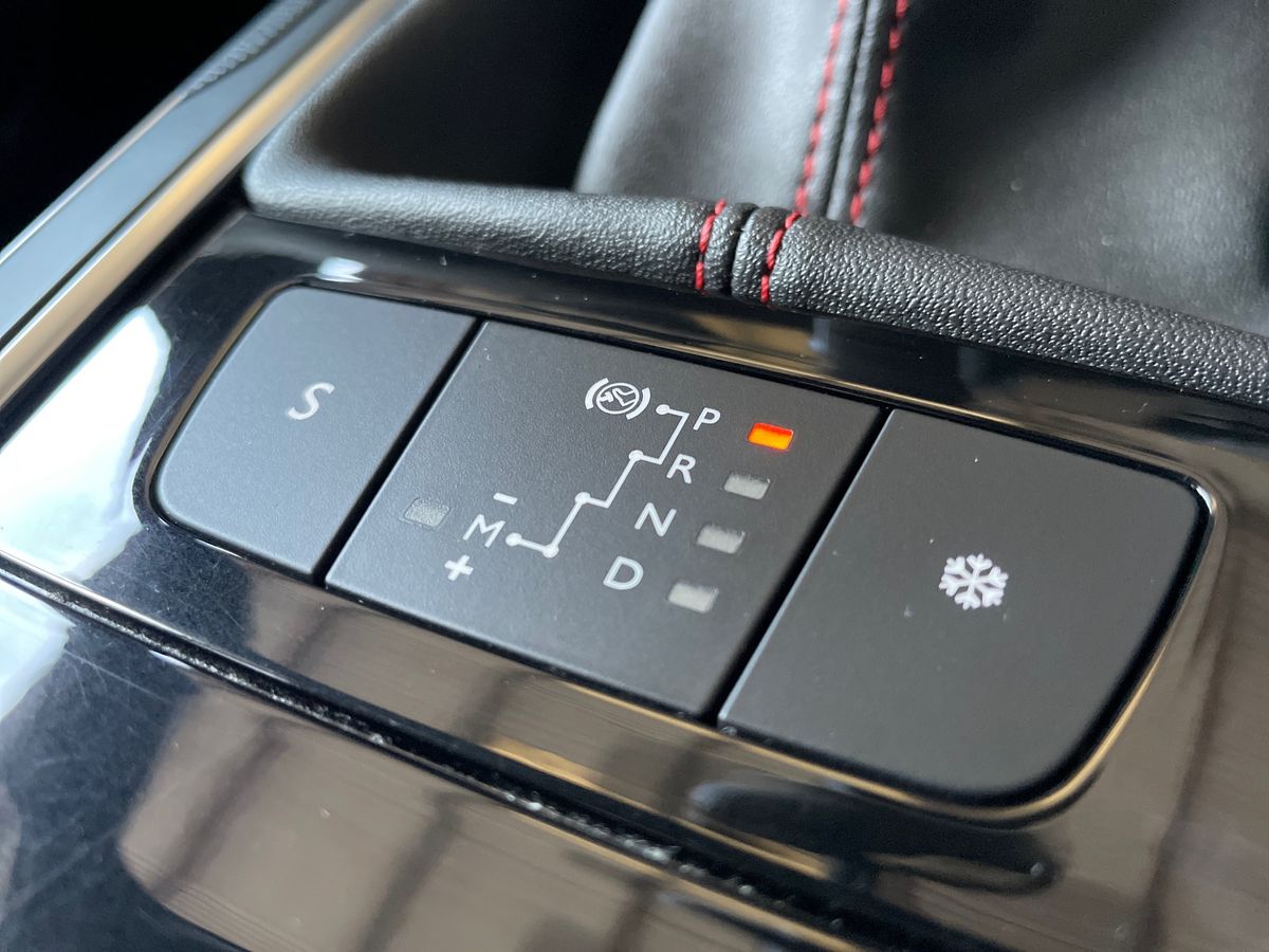Used Peugeot 308 2017 for sale - 76350817: Photo 40