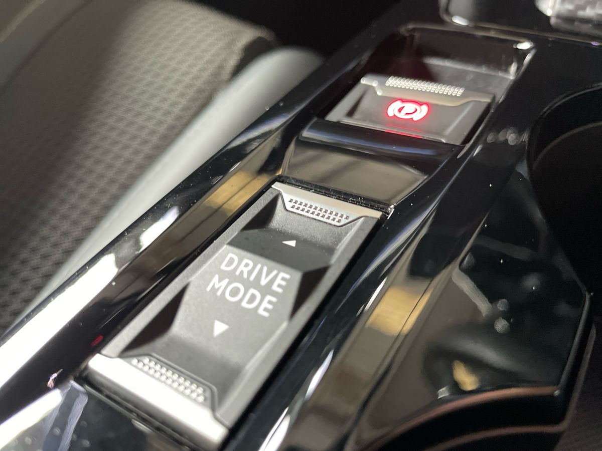 Used Peugeot 2008 2022 for sale - 76870163: Photo 39