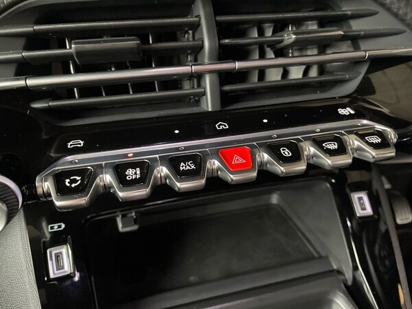 Used Peugeot 2008 2025 for sale - 75625257: Photo 36