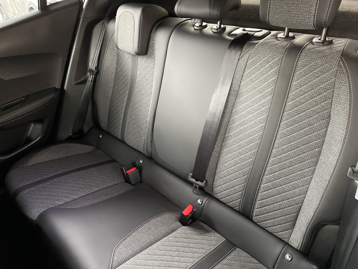 Used Peugeot 2008 2024 for sale - 76871306: Photo 28