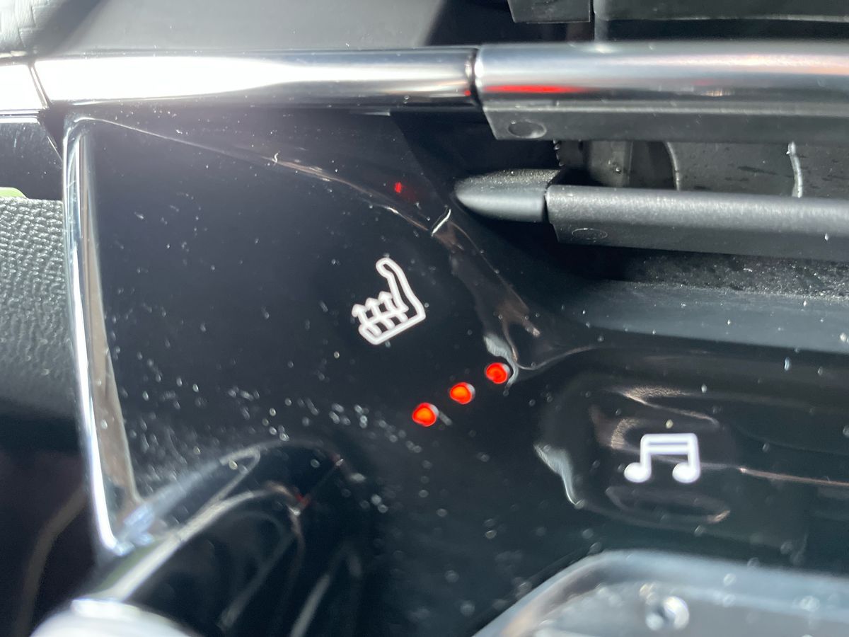 Used Peugeot 208 2021 for sale - 76868881: Photo 39