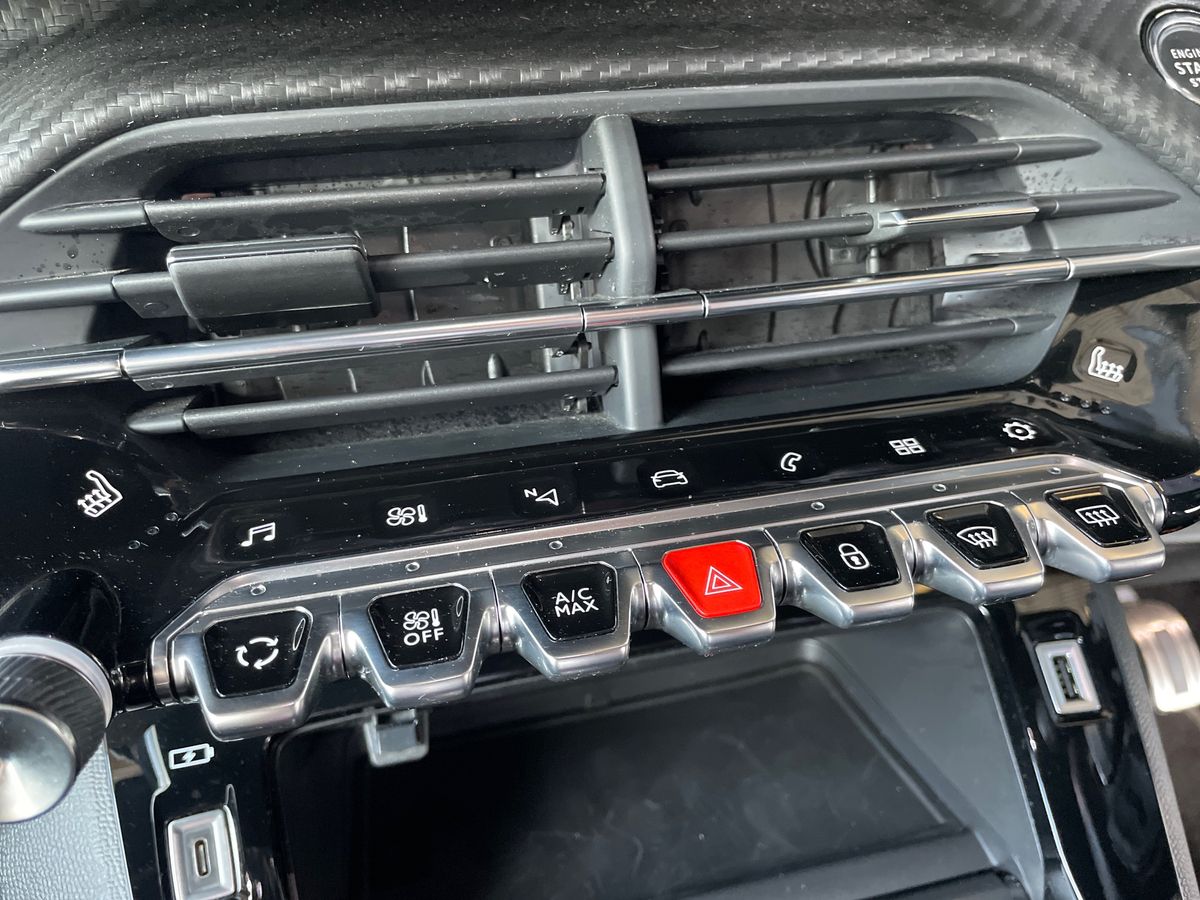 Used Peugeot 208 2021 for sale - 76868881: Photo 40