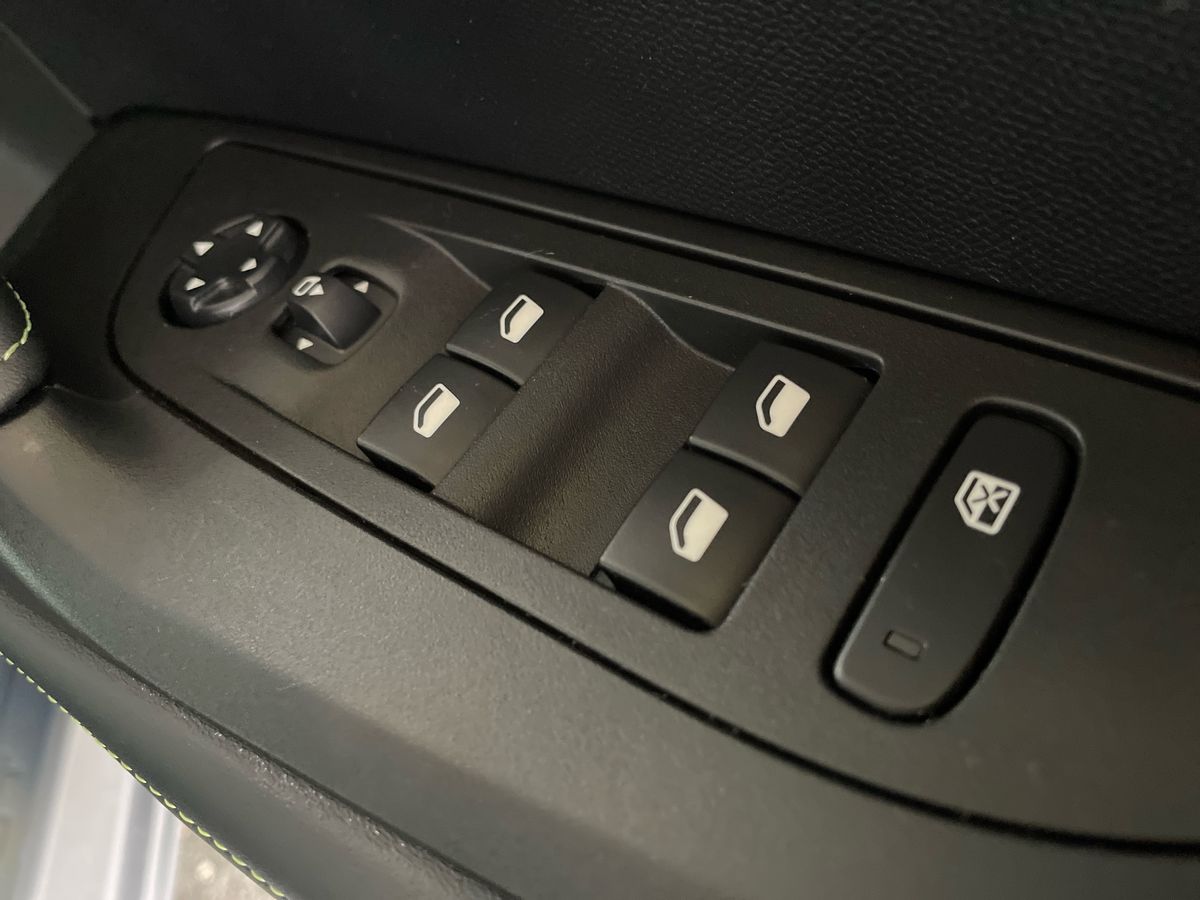 Used Peugeot 2008 2023 for sale - 76870146: Photo 24