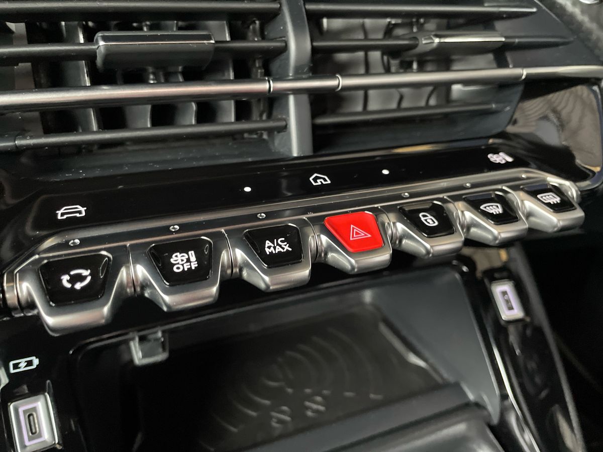 Used Peugeot 2008 2023 for sale - 76870146: Photo 39