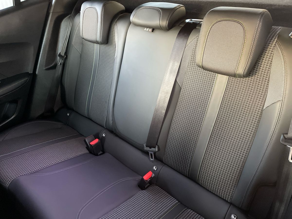 Used Peugeot 2008 2022 for sale - 76773382: Photo 28