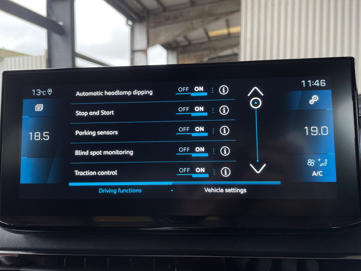 Used Peugeot 3008 2023 for sale - 76873282: Photo 42