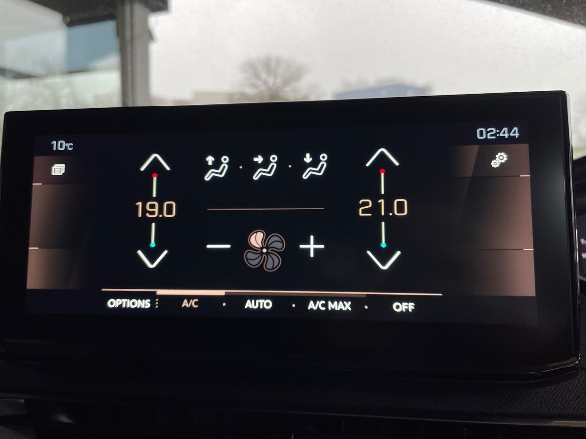 Used Peugeot 3008 2024 for sale - 76984191: Photo 26