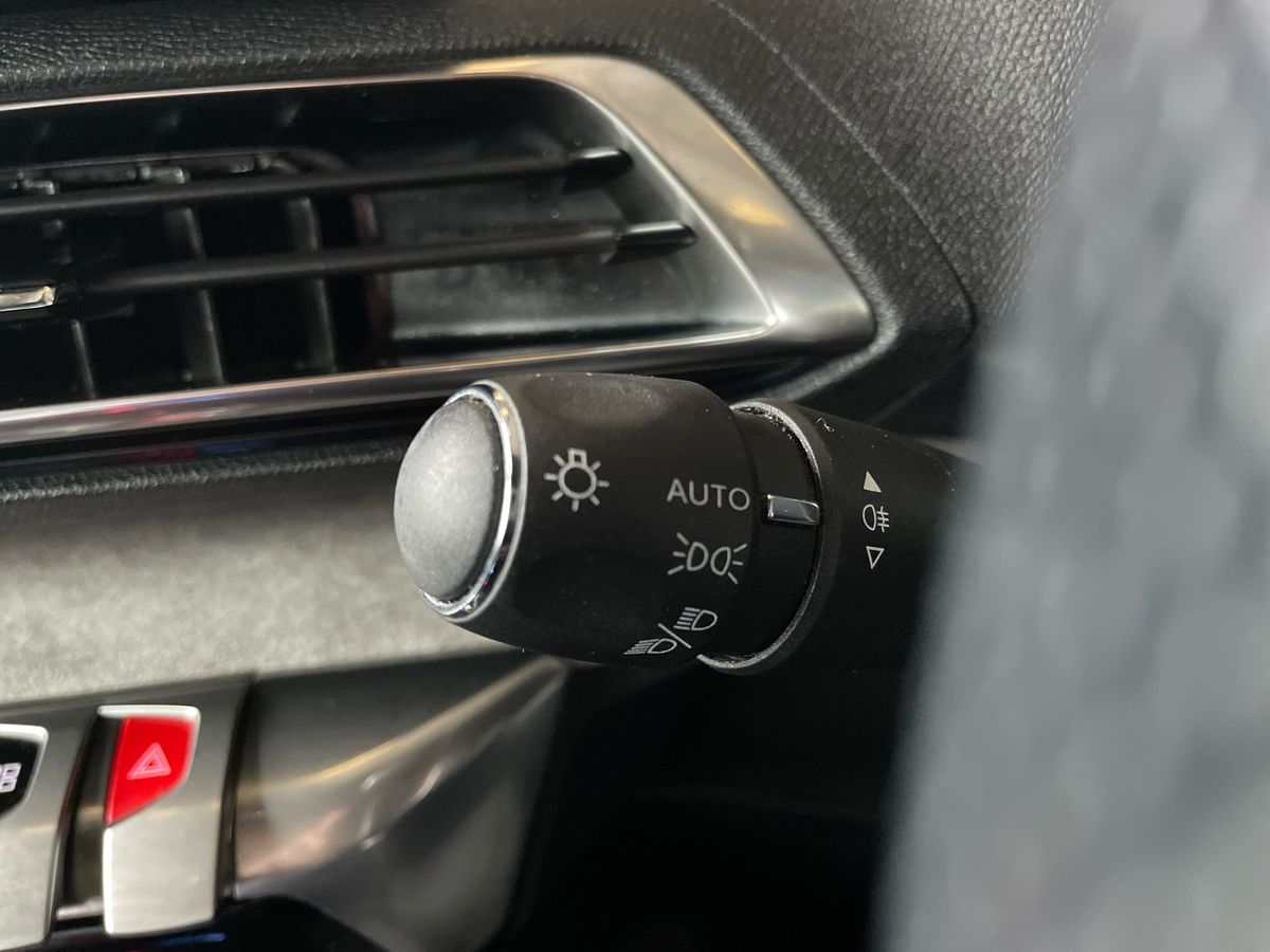 Used Peugeot 3008 2024 for sale - 76984191: Photo 44