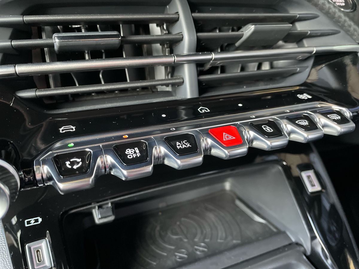 Used Peugeot 208 2024 for sale - 76563697: Photo 41