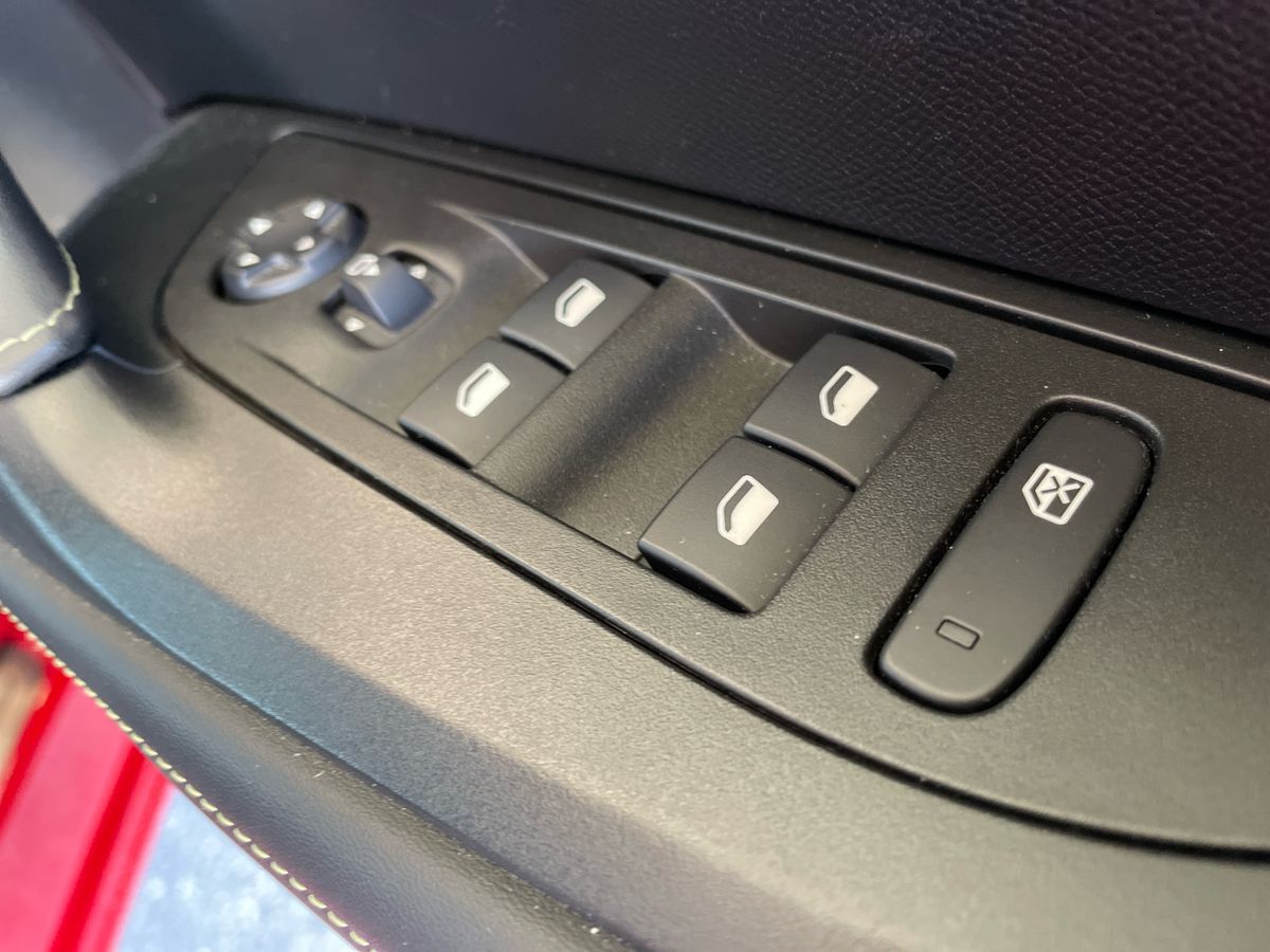 Used Peugeot 2008 2022 for sale - 76873685: Photo 24