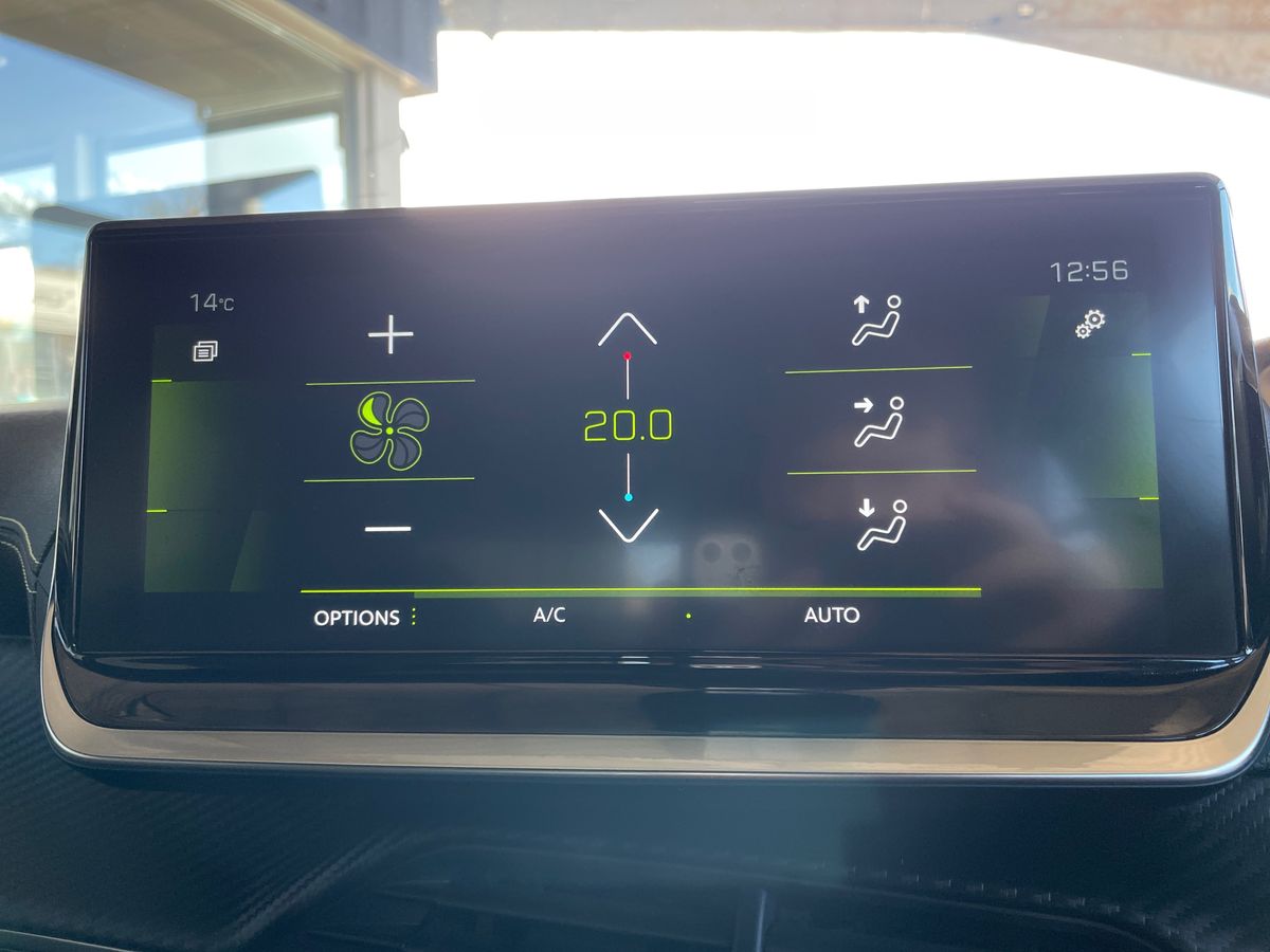 Used Peugeot 2008 2022 for sale - 76873685: Photo 26