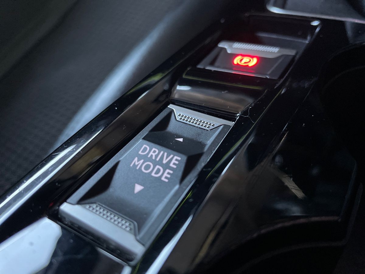 Used Peugeot 2008 2021 for sale - 77055670: Photo 40