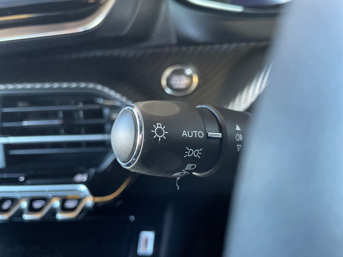 Used Peugeot 2008 2024 for sale - 78117713: Photo 38