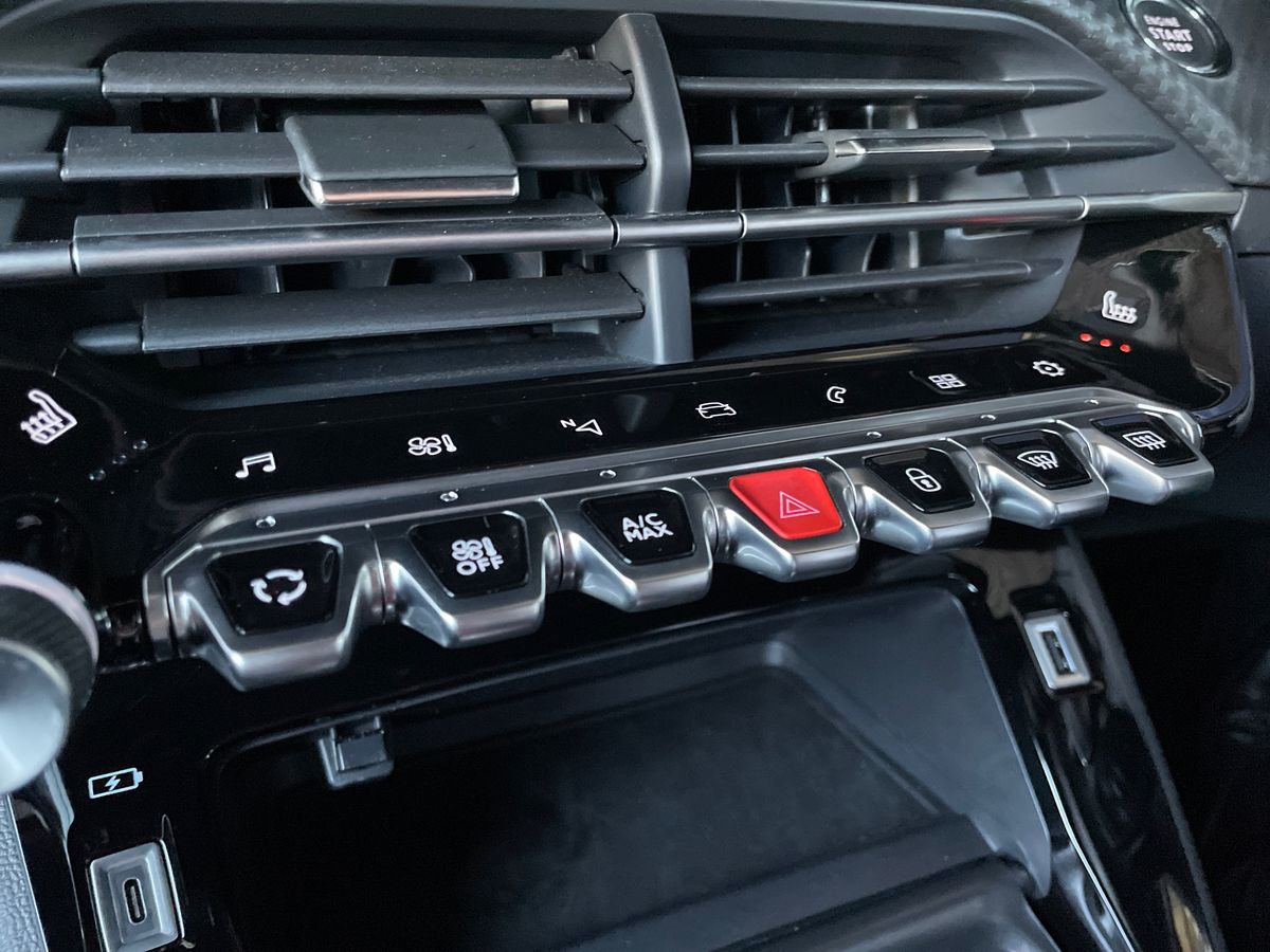 Used Peugeot 2008 2023 for sale - 76871166: Photo 40