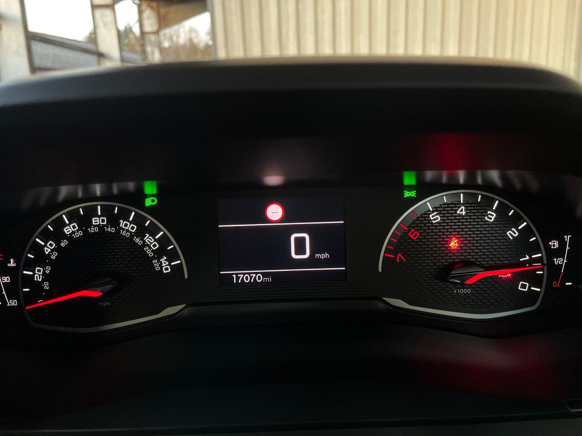 Used Peugeot 208 2022 for sale - 76872303: Photo 23