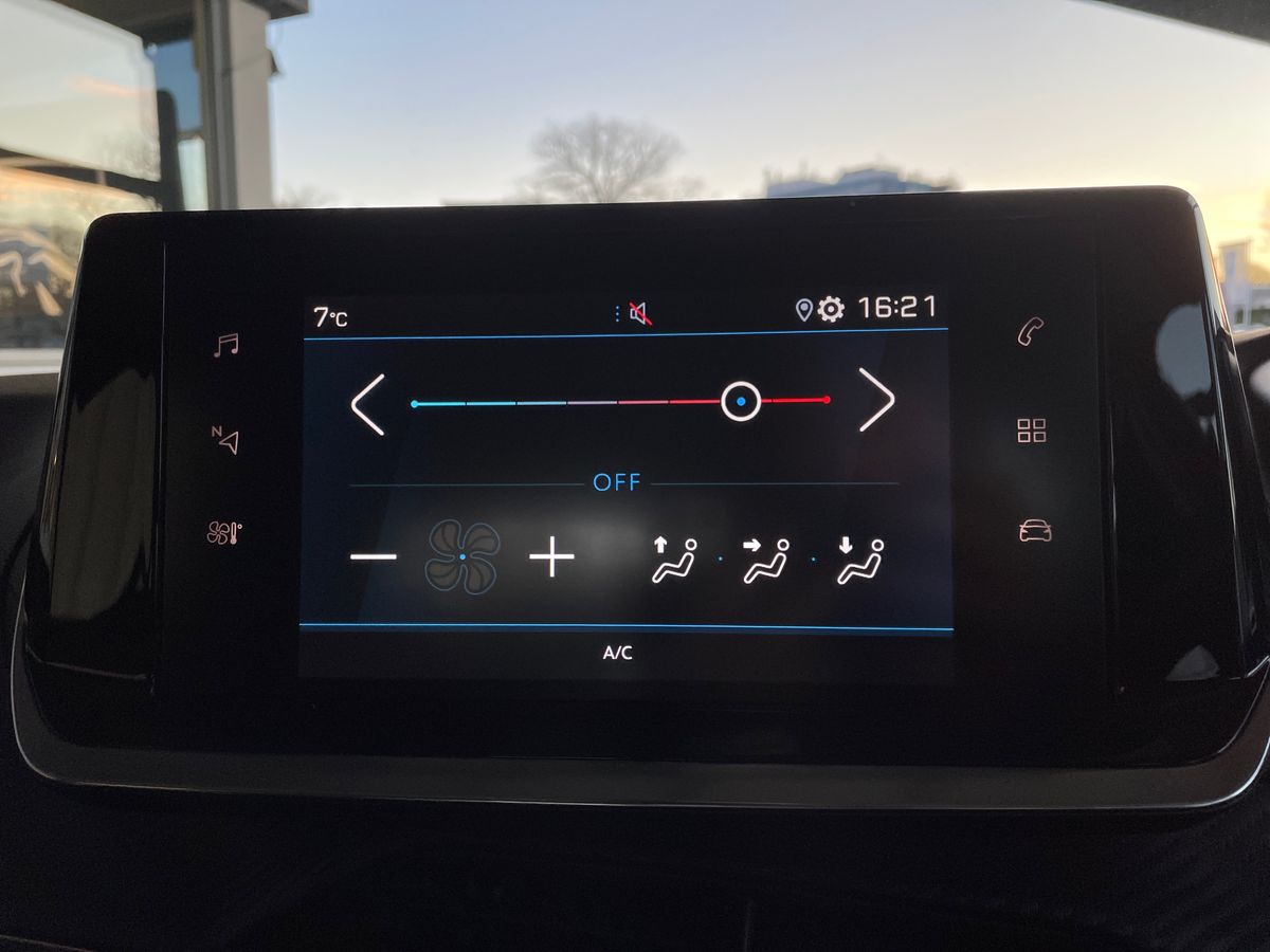 Used Peugeot 208 2022 for sale - 76872303: Photo 26