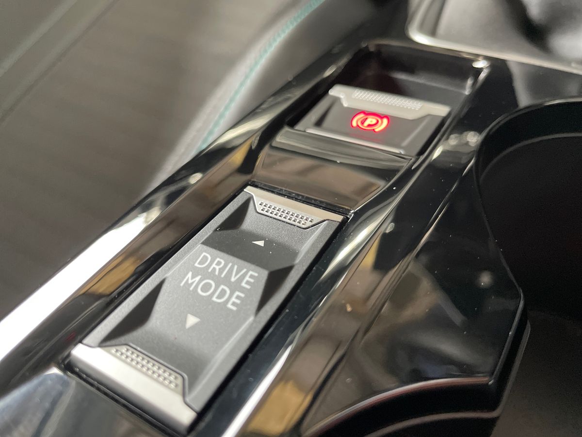 Used Peugeot 208 2023 for sale - 78187011: Photo 38