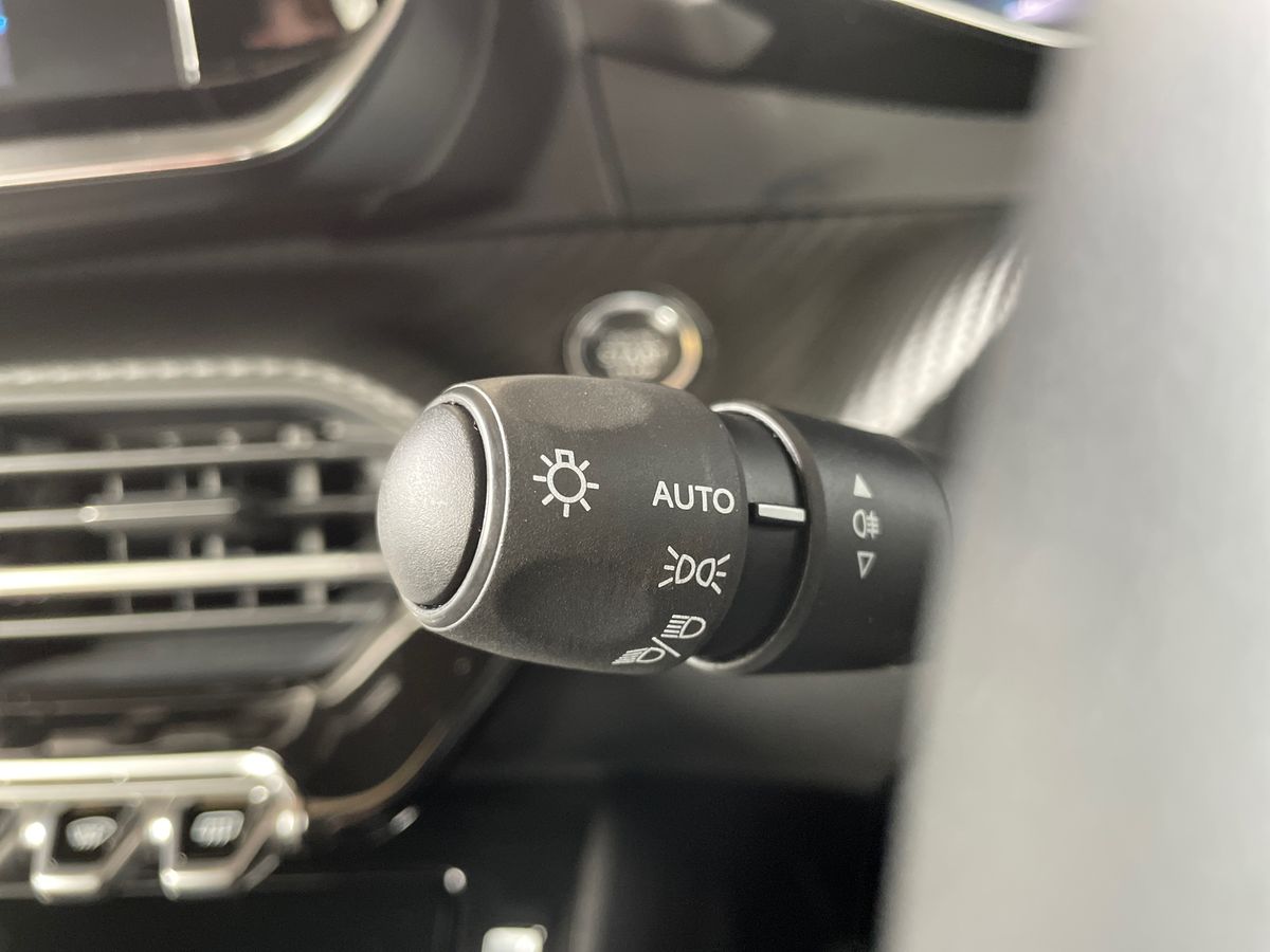 Used Peugeot 208 2023 for sale - 78187011: Photo 39