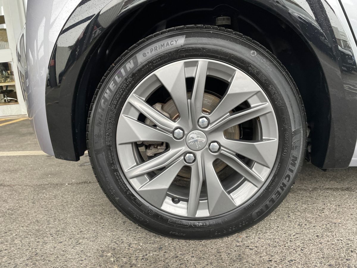 Used Peugeot 208 2023 for sale - 77885409: Photo 11