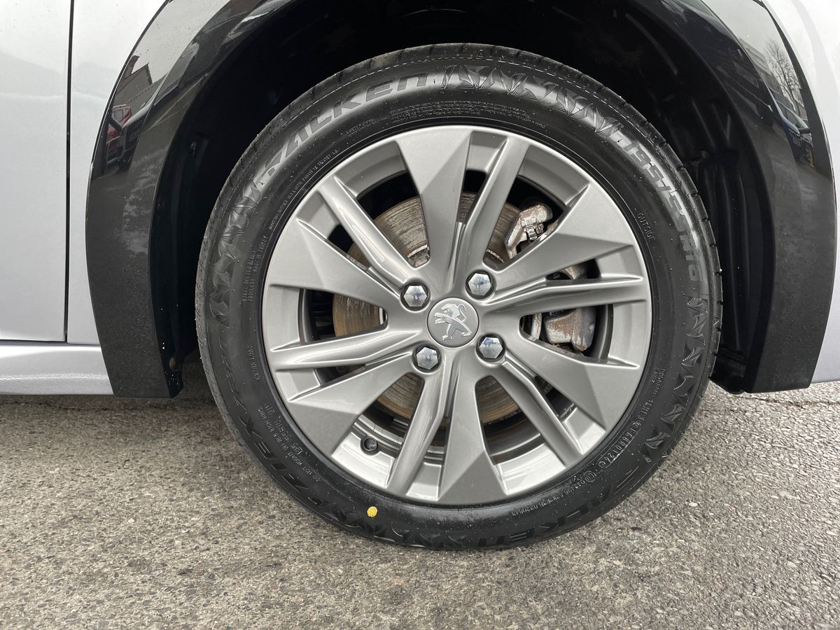 Used Peugeot 208 2023 for sale - 77885409: Photo 13