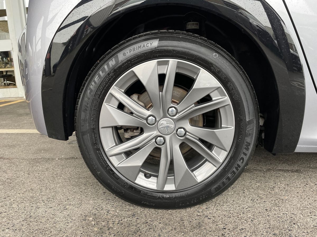 Used Peugeot 208 2023 for sale - 77885409: Photo 15