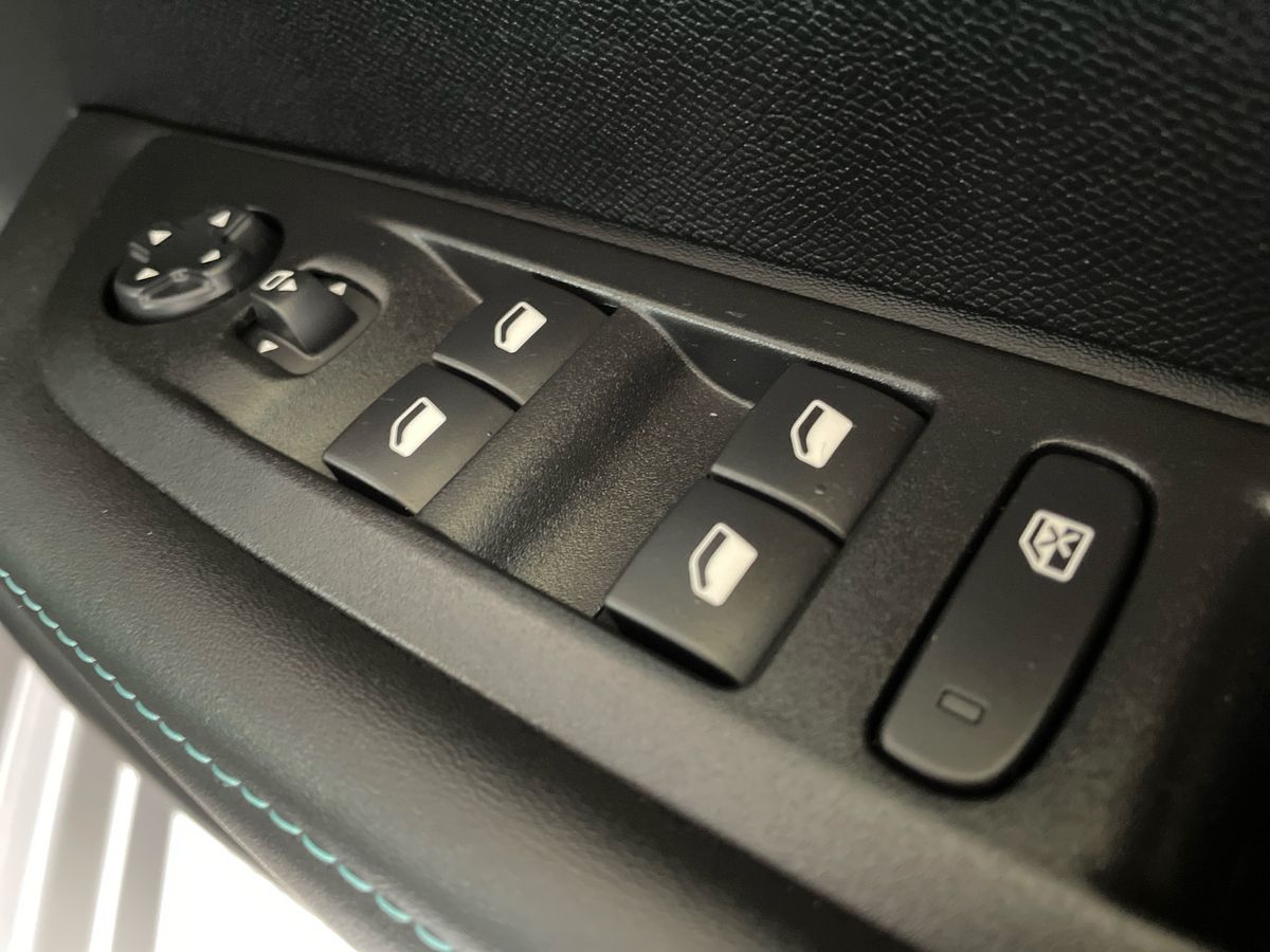 Used Peugeot 208 2023 for sale - 77885409: Photo 24