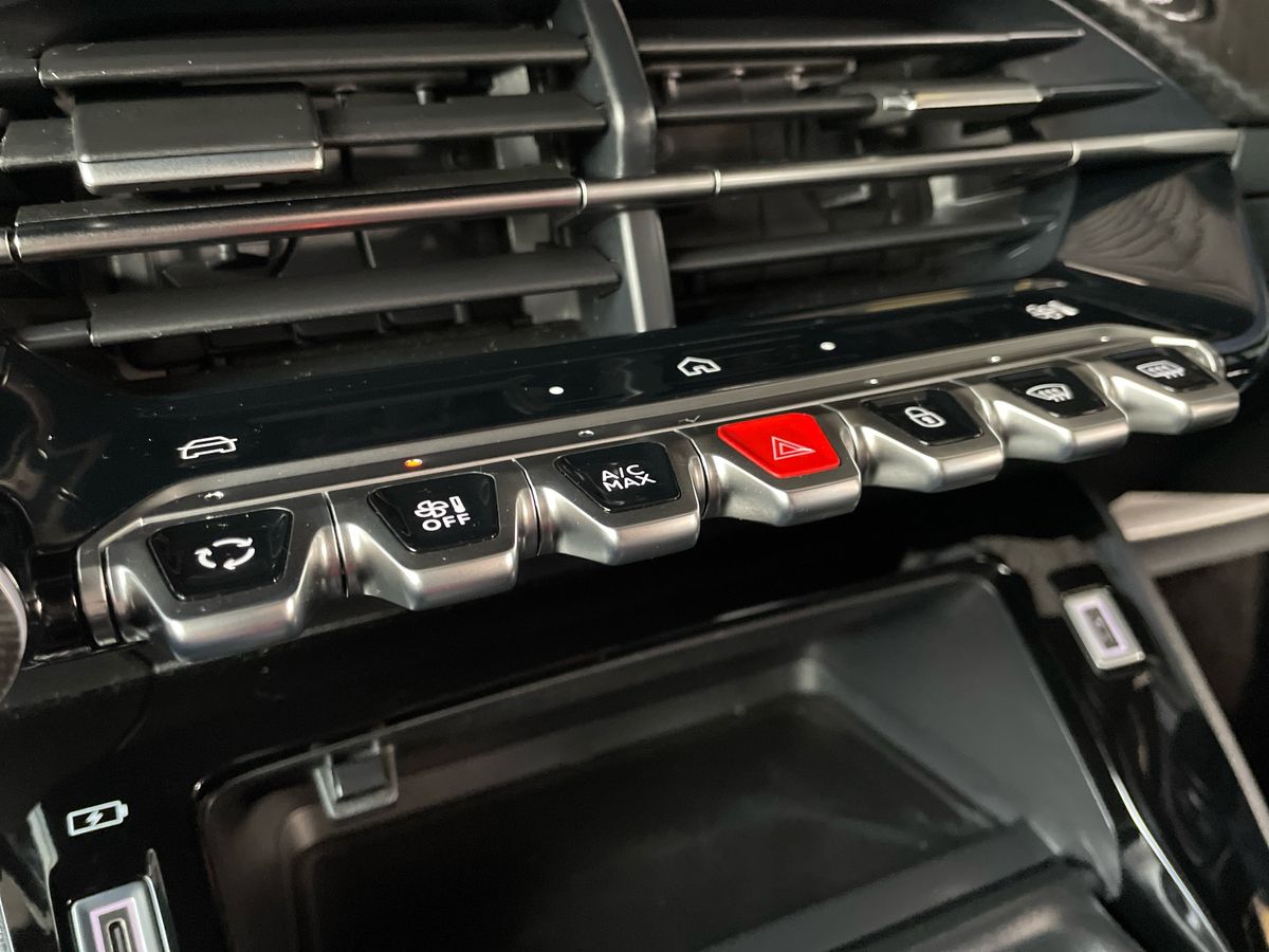 Used Peugeot 2008 2025 for sale - 76921842: Photo 38