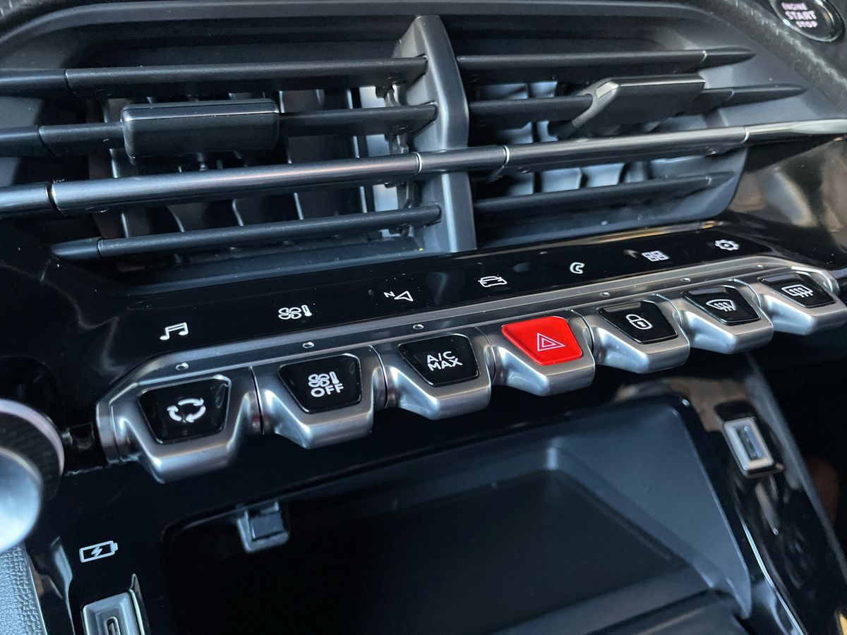 Used Peugeot 208 2023 for sale - 78117709: Photo 39