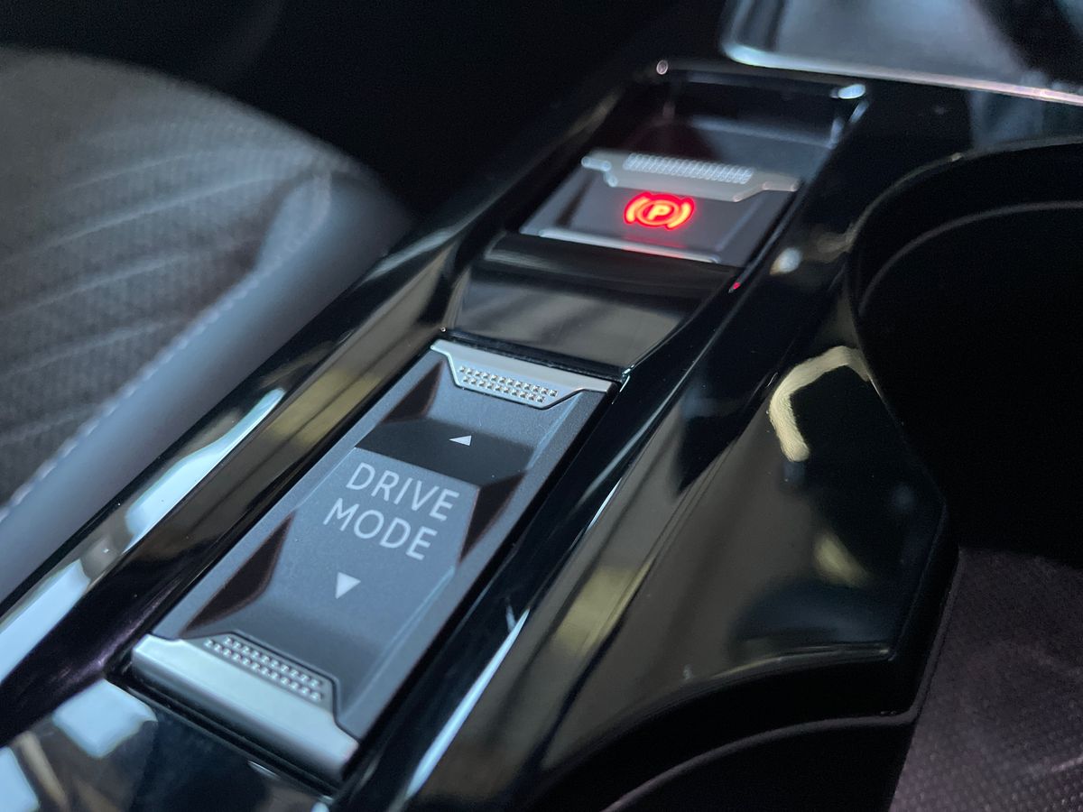 Used Peugeot 2008 2024 for sale - 76901318: Photo 38