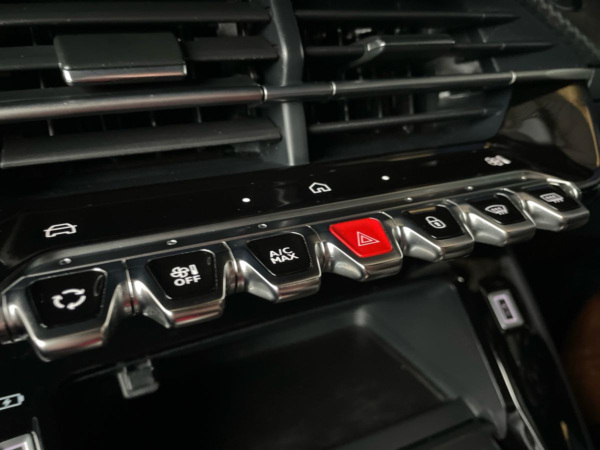 Used Peugeot 2008 2024 for sale - 77600324: Photo 40