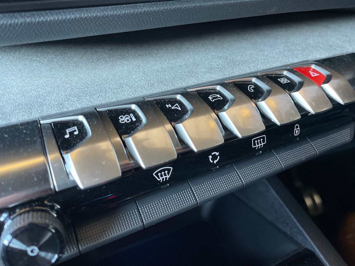 Used Peugeot 5008 2023 for sale - 78108565: Photo 41