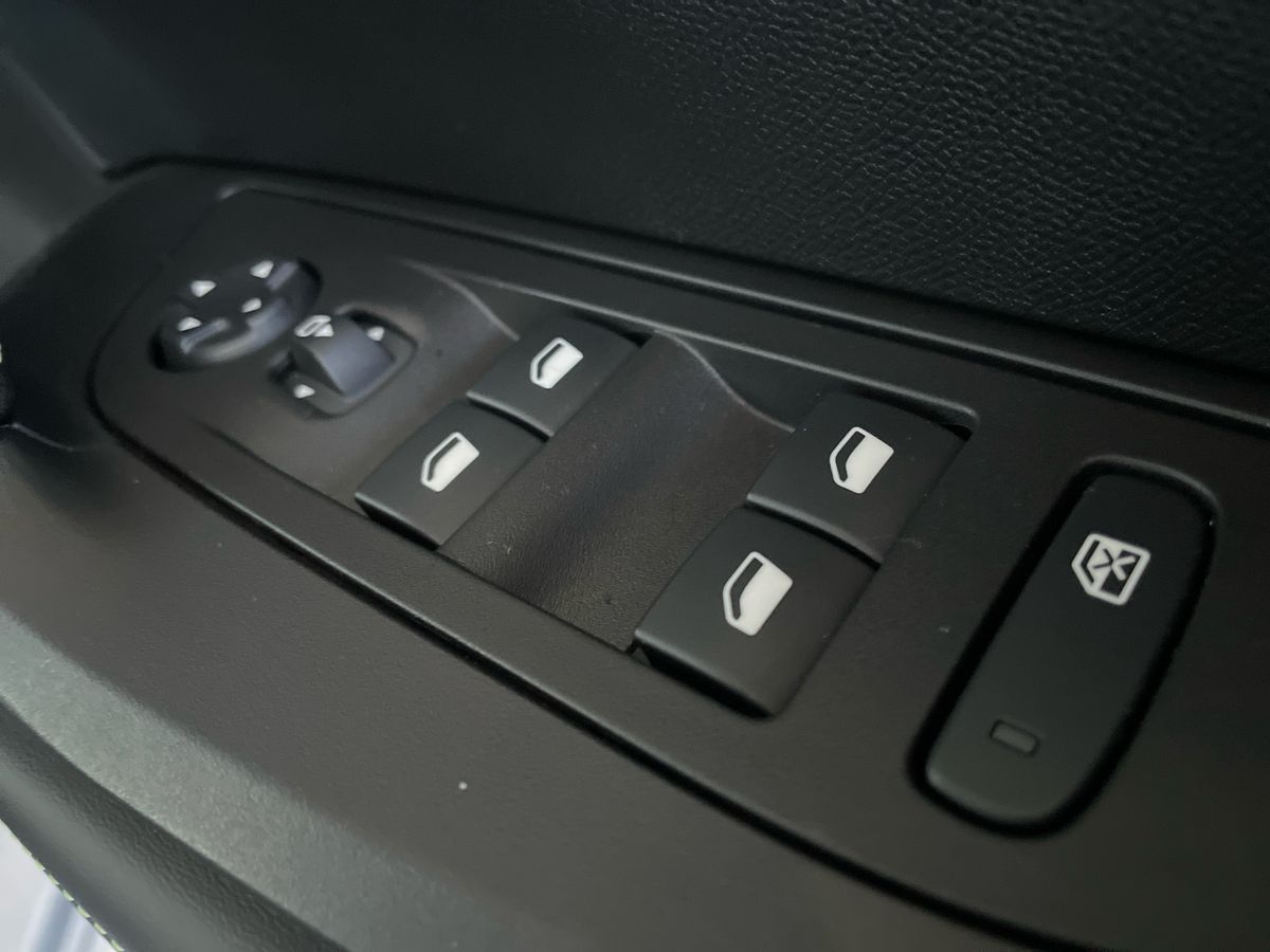 Used Peugeot 2008 2024 for sale - 76328002: Photo 24