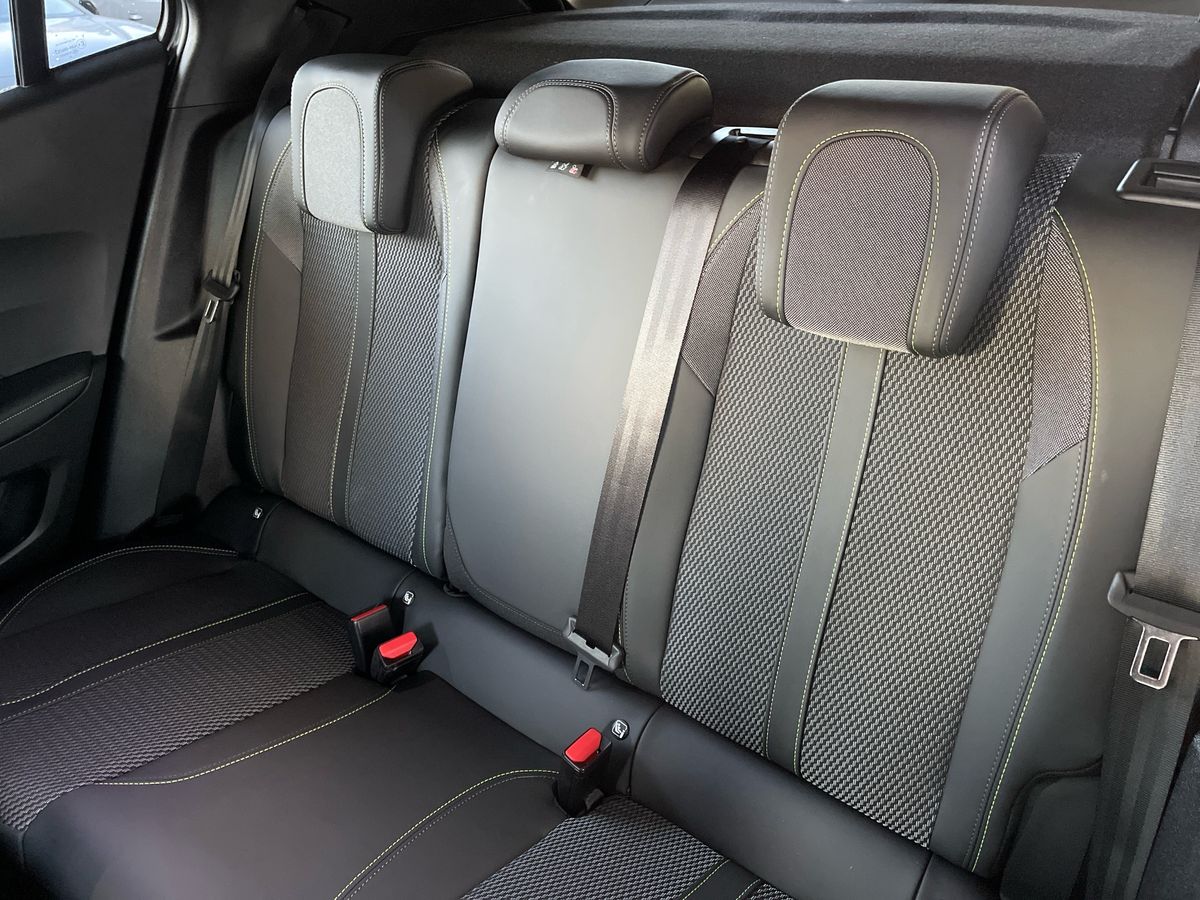 Used Peugeot 2008 2024 for sale - 76328002: Photo 28