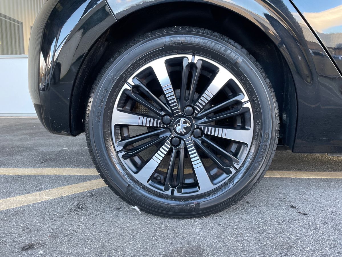 Used Peugeot 208 2019 for sale - 77012982: Photo 11