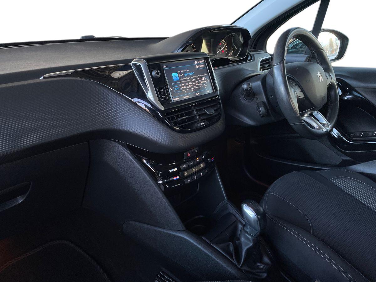 Used Peugeot 208 2019 for sale - 77012982: Photo 18