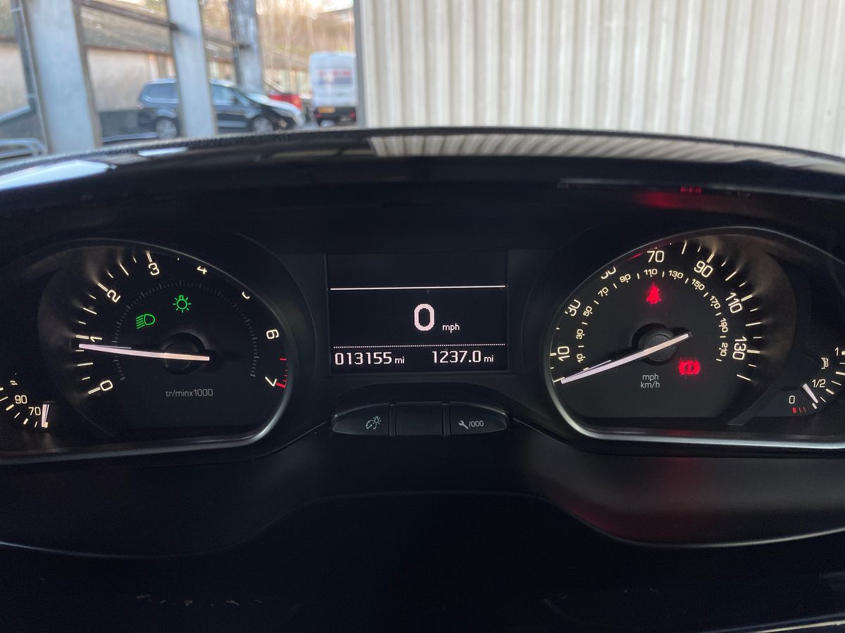 Used Peugeot 208 2019 for sale - 77012982: Photo 23