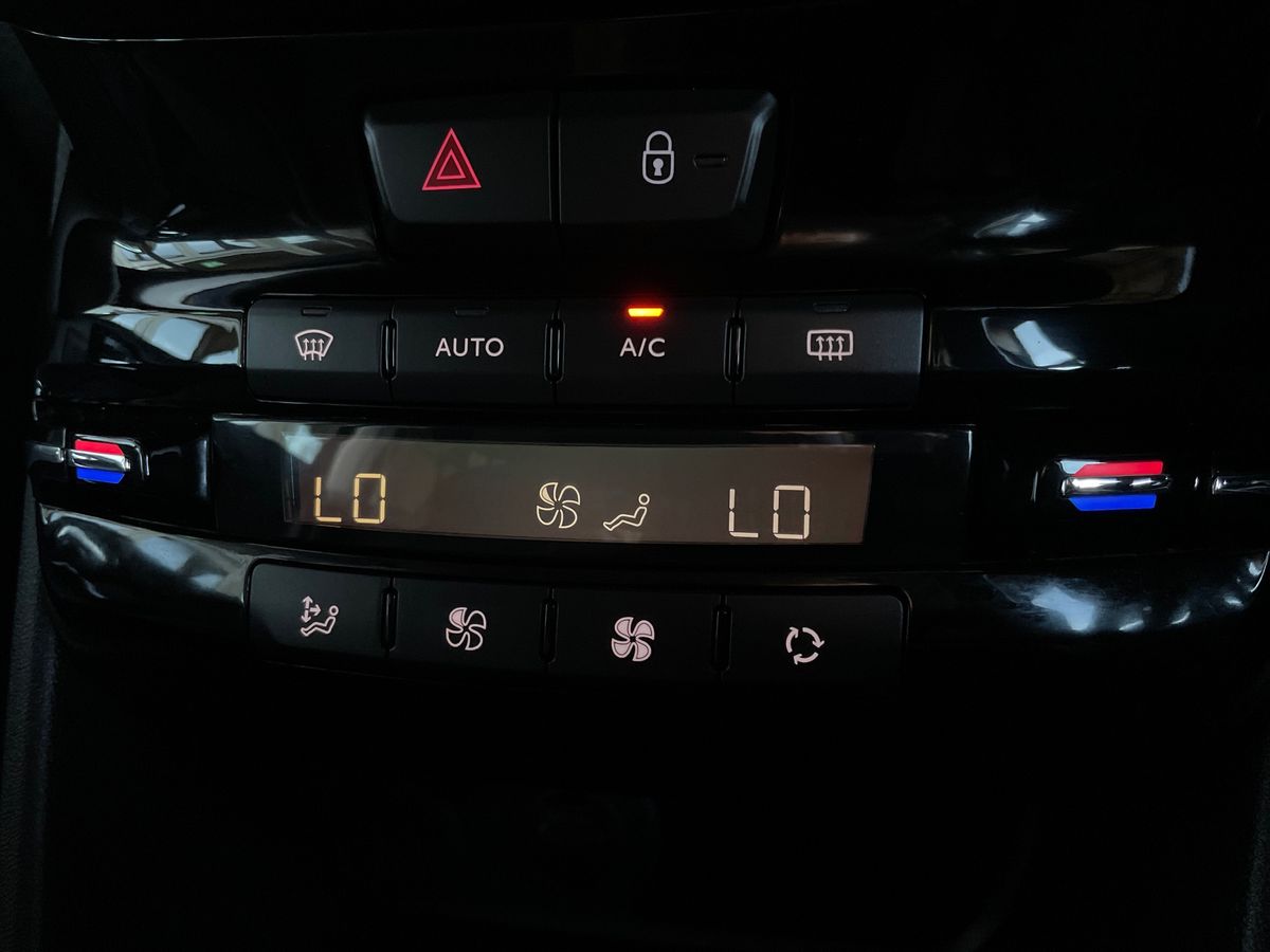 Used Peugeot 208 2019 for sale - 77012982: Photo 26