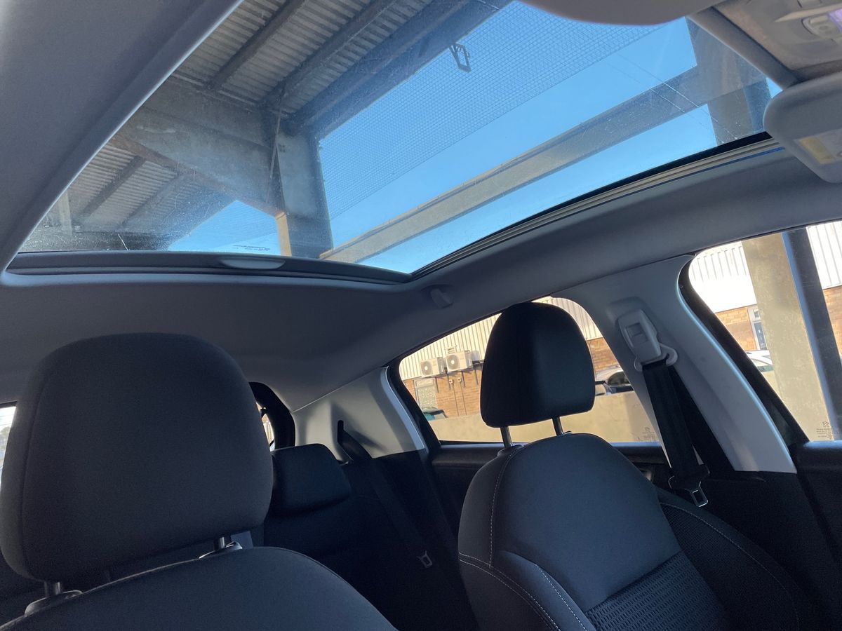 Used Peugeot 208 2019 for sale - 77012982: Photo 39