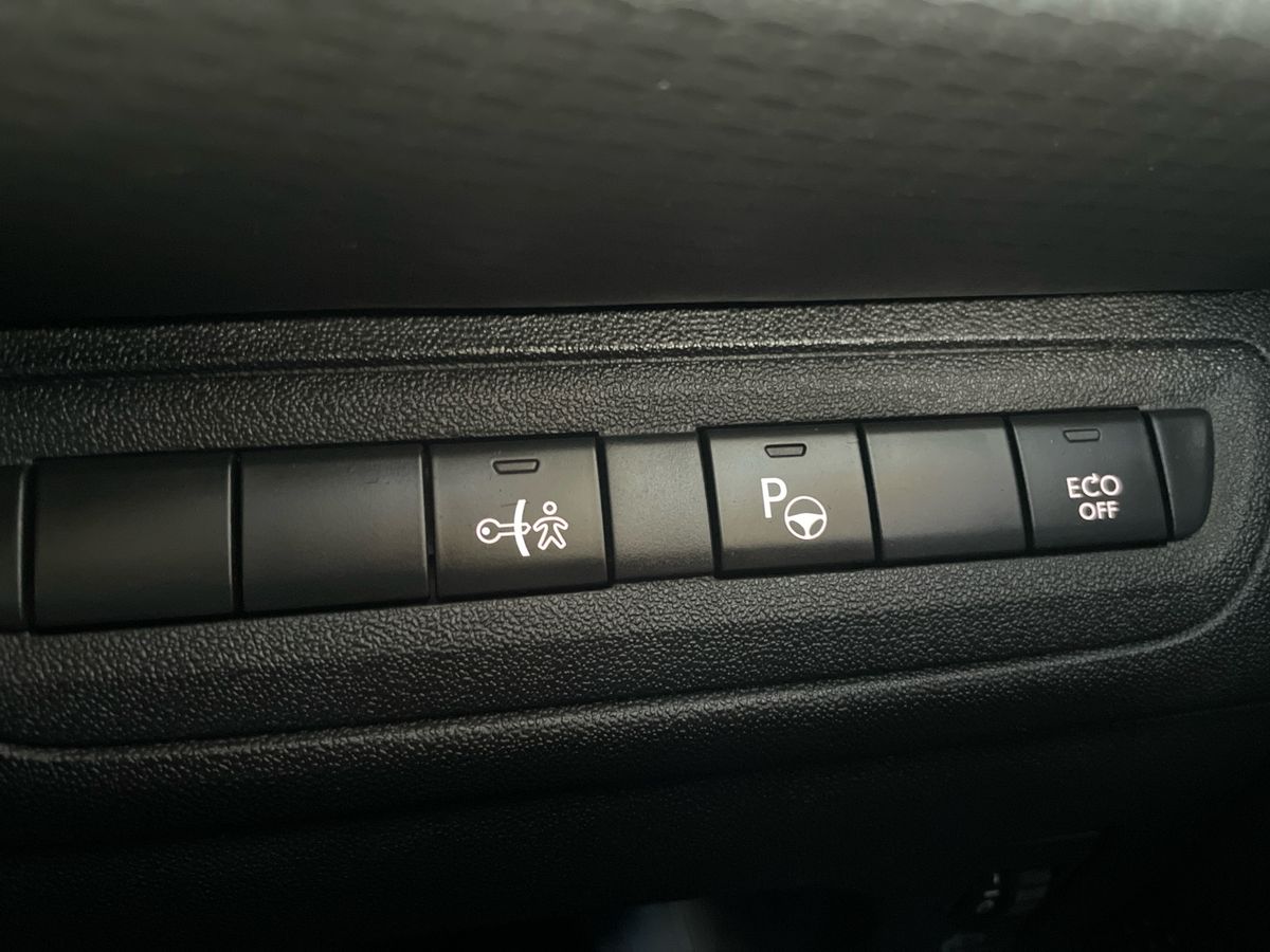 Used Peugeot 208 2019 for sale - 77012982: Photo 40