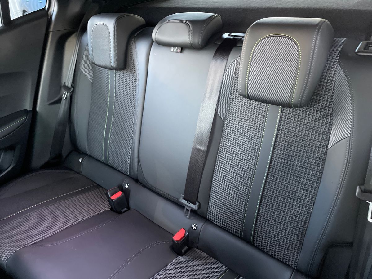 Used Peugeot 2008 2023 for sale - 76355210: Photo 28